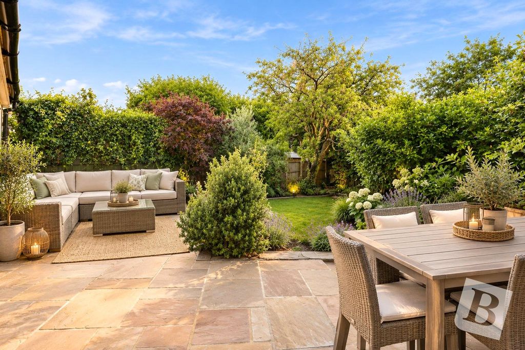 Property photo 1 of 18 Rear Garden