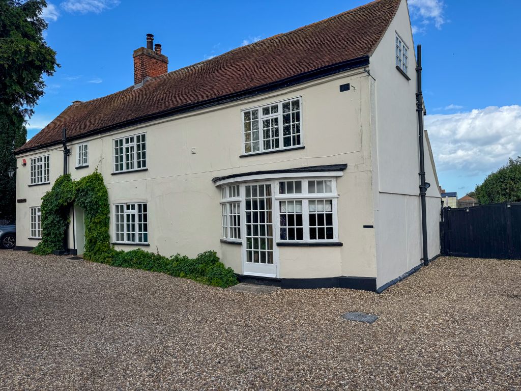Property photo 1 of 54 Img_5185