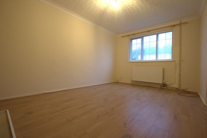 Property photo 3 of 11 Photo 1