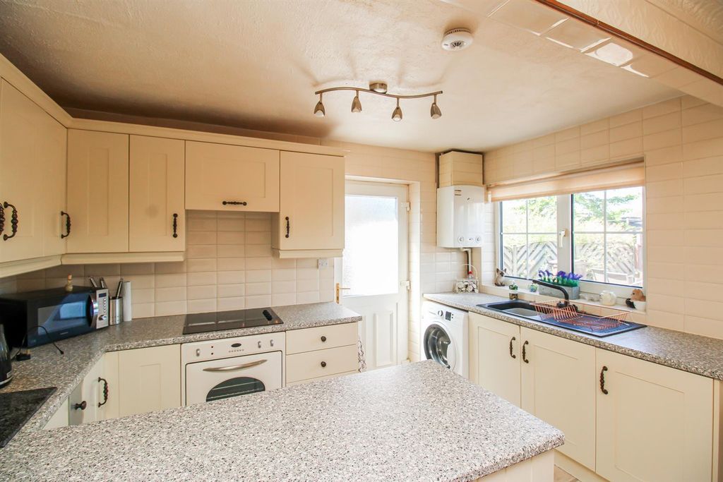 Additional image 5 of 3 bed detached house for saleAckworth Road, Pontefract WF8