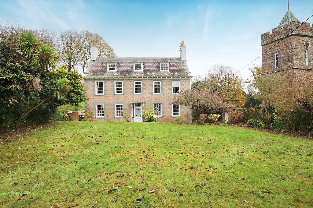 Property photo 2 of 29 Photo 1