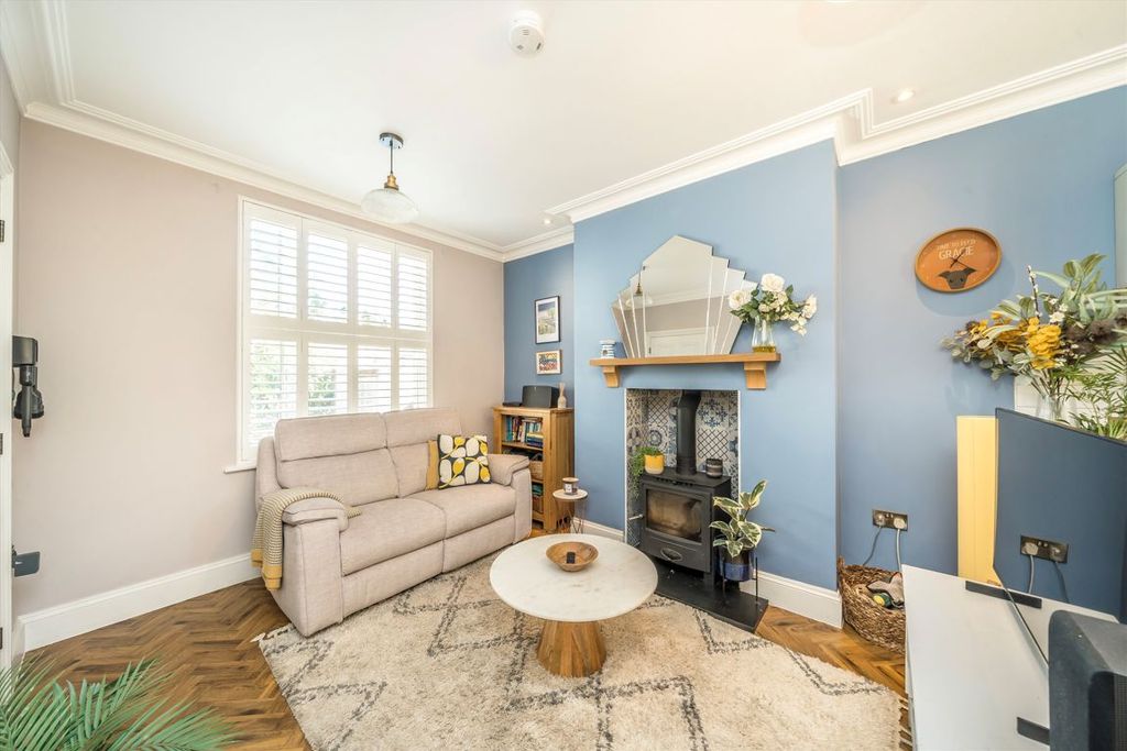 Property photo 3 of 9