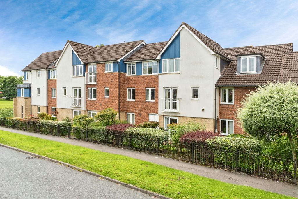 Property photo 1 of 13 External