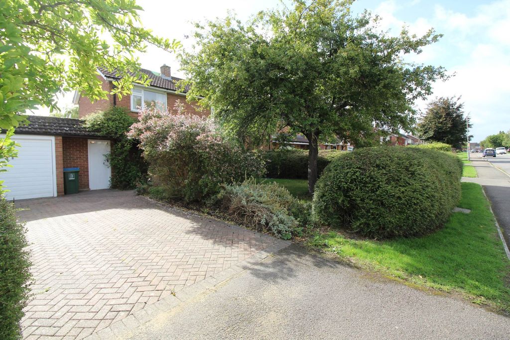 Property photo 1 of 18