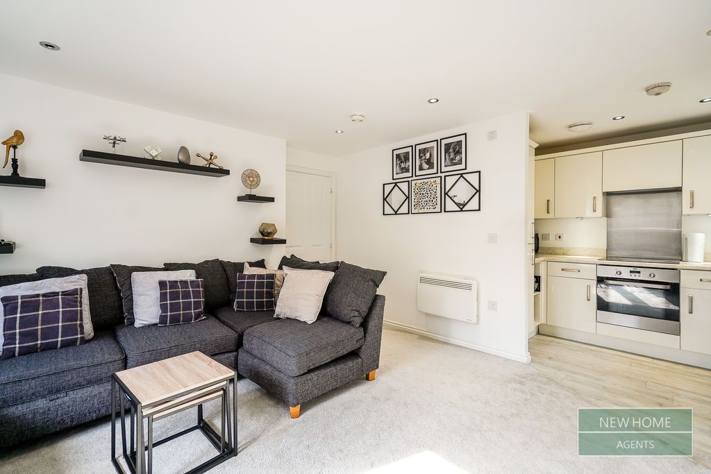 Property photo 3 of 12 Photo 2