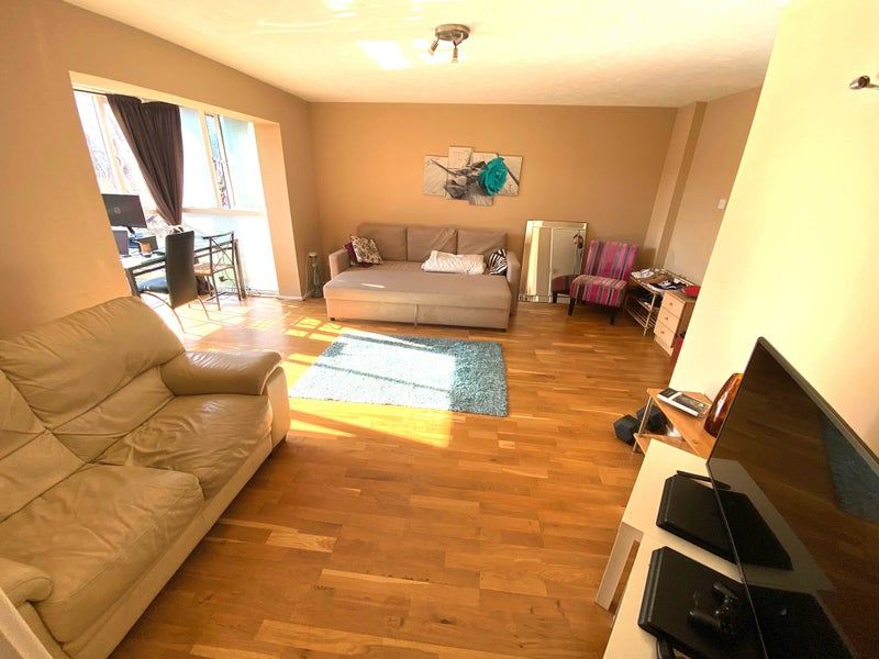 Property photo 3 of 10