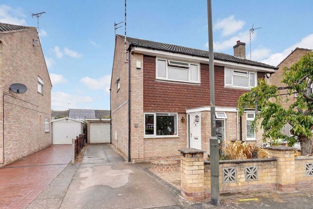 Property photo 1 of 12