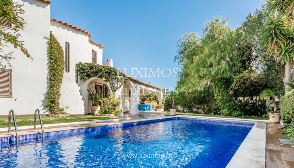 Property photo 2 of 24