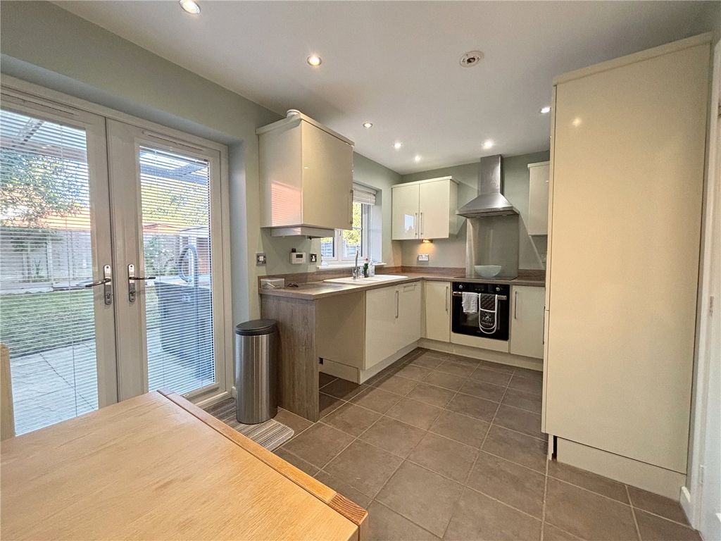 Property photo 2 of 12 Picture No. 08