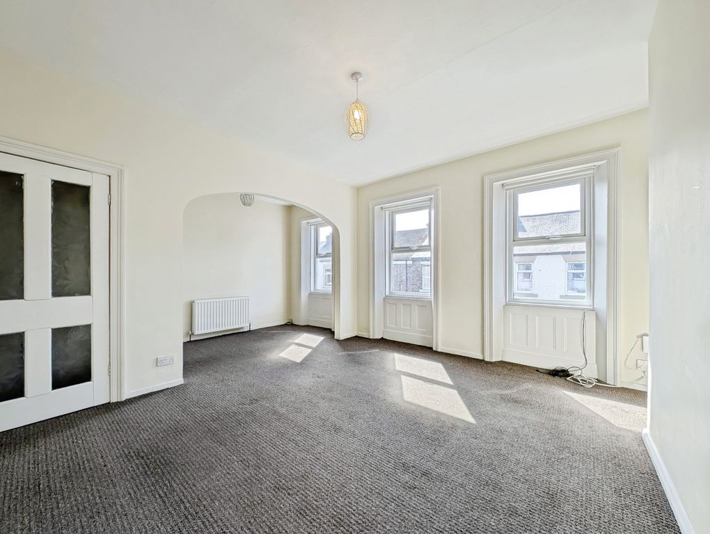 Property photo 2 of 14 Pbox-Img.Jpg