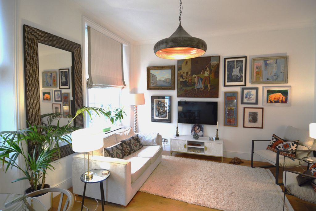 Property photo 1 of 6