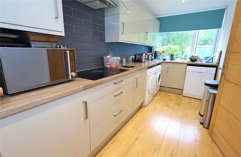 Property photo 2 of 5 Picture No. 04