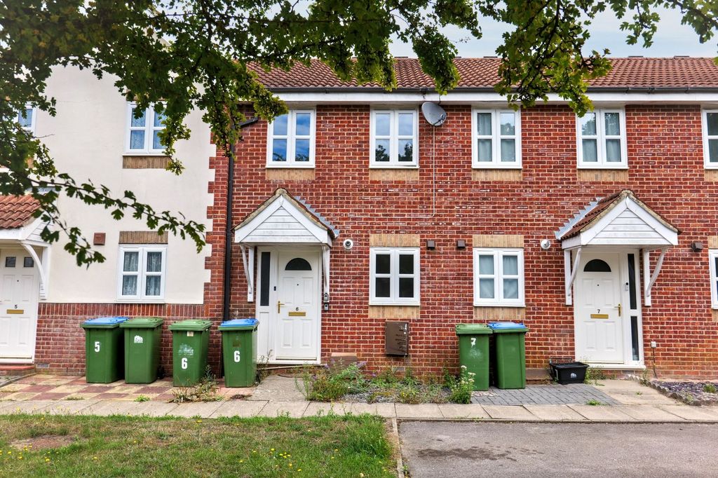 Property photo 1 of 16 6 Torque Close, Botley Road, Hightown, Southampton, So19 6Rn