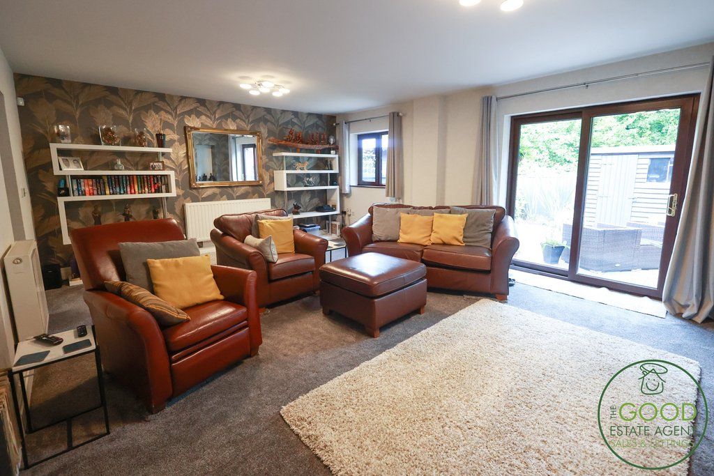 Property photo 3 of 31