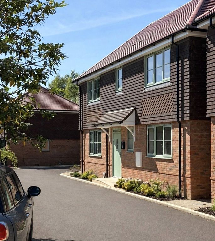 Property photo 1 of 11 Lead Image