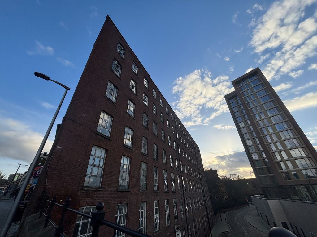 Property photo 1 of 8 Front