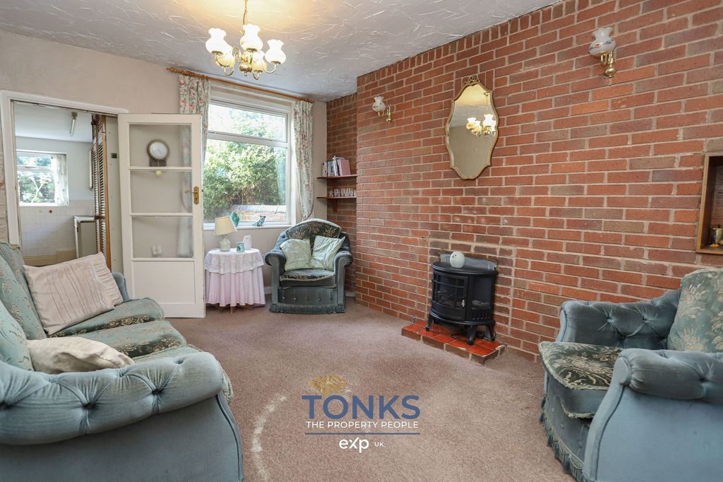 Property photo 3 of 18