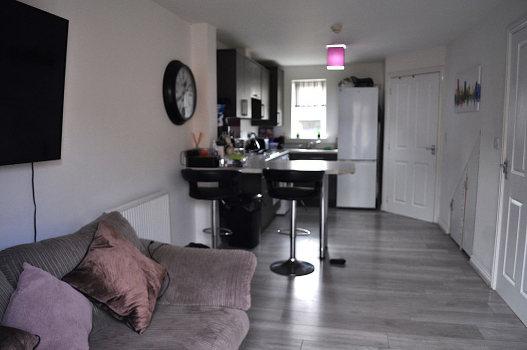 Property photo 2 of 9 Image 2