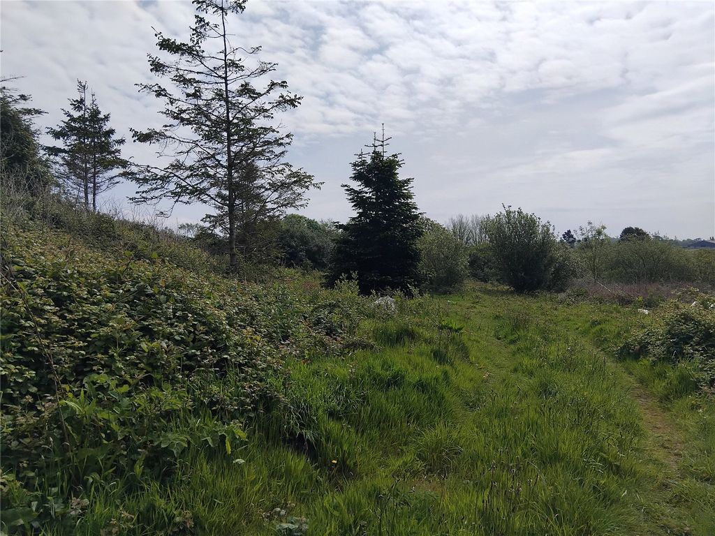 Property photo 3 of 8 Picture No. 02