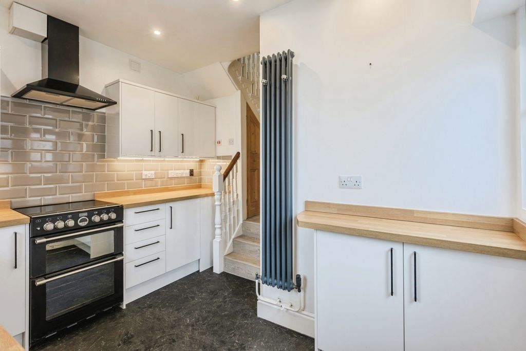 Property photo 3 of 20 Pbox-Img.Jpg
