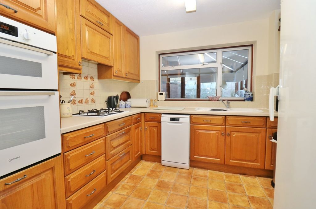 Property photo 3 of 15