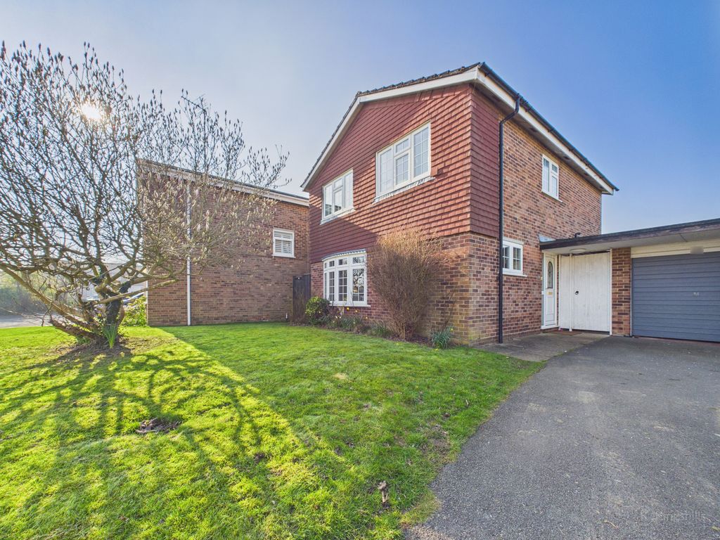 Property photo 1 of 12 Cam02136G0-Pr0548-Still014