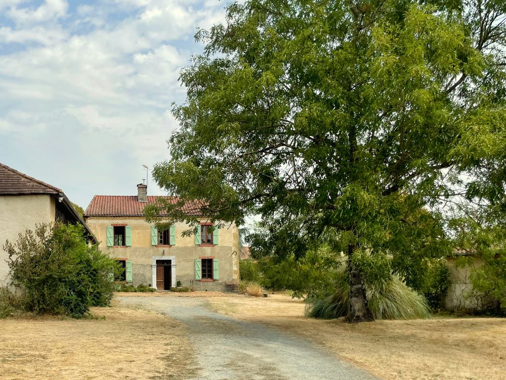 Property photo 1 of 25