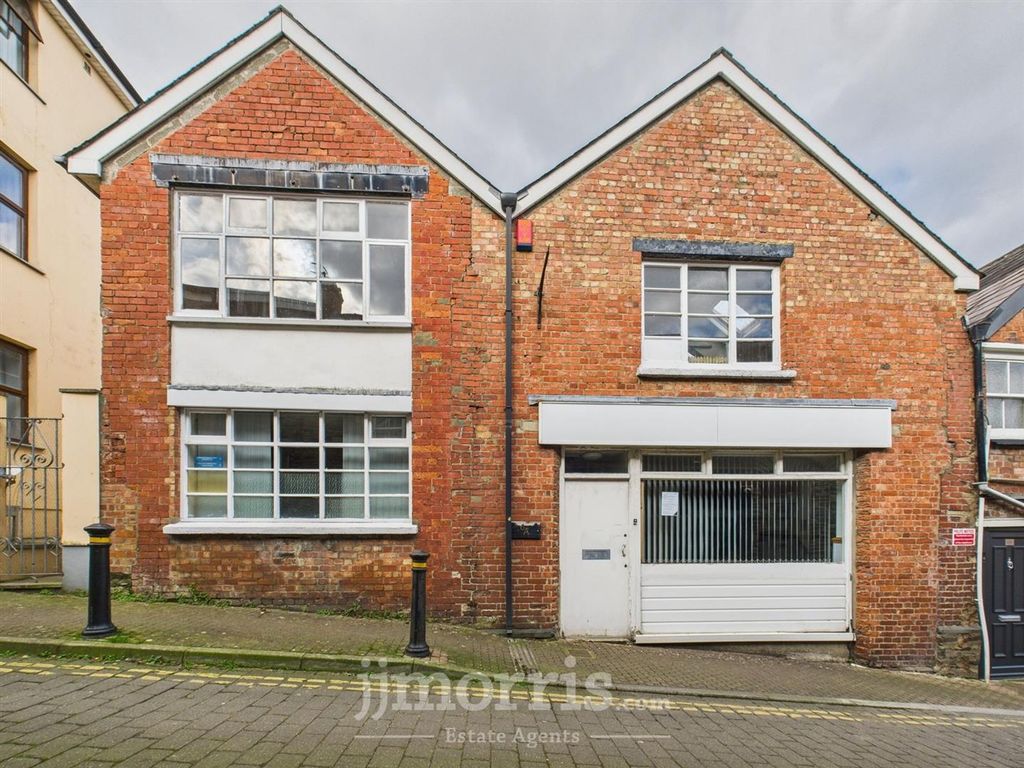 Property photo 2 of 40 Cam03686G0-Pr0263-Still038.Jpg