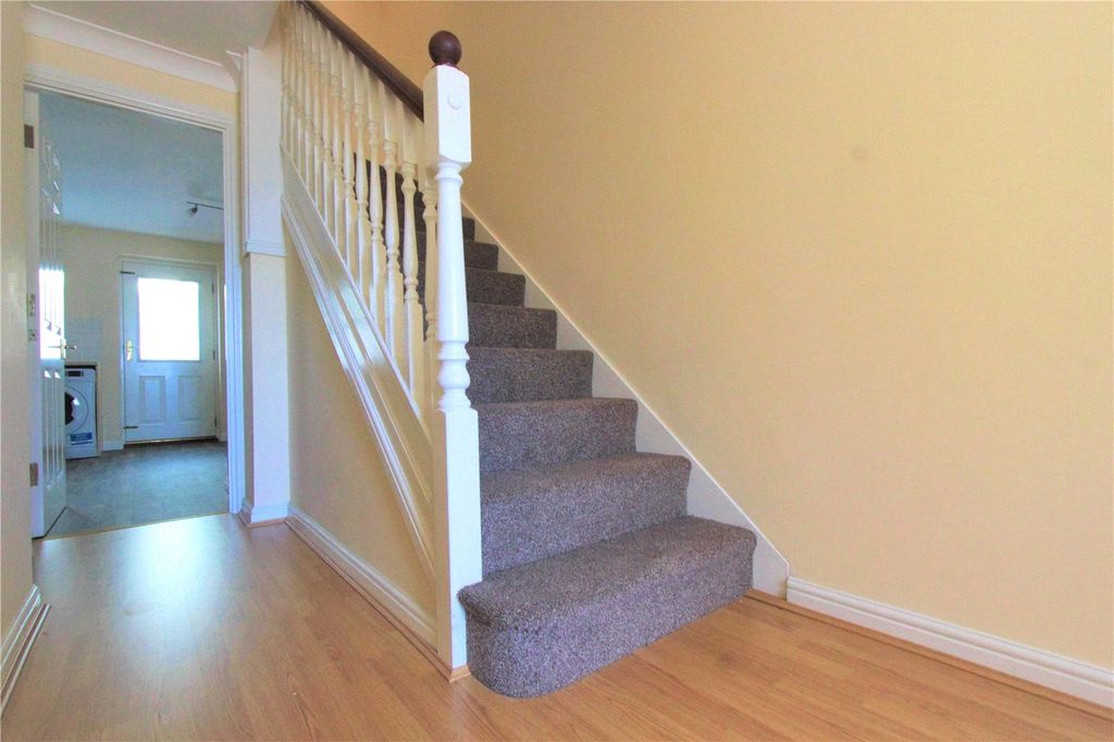 Property photo 2 of 19 Picture No. 47