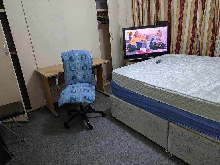 Property photo 1 of 2