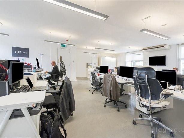 Property photo 3 of 6 Serviced Office To Rent In Charterhouse Street, Fa
