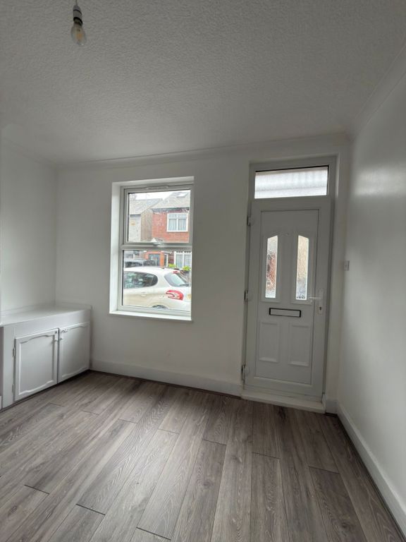 Property photo 2 of 19 Gallery