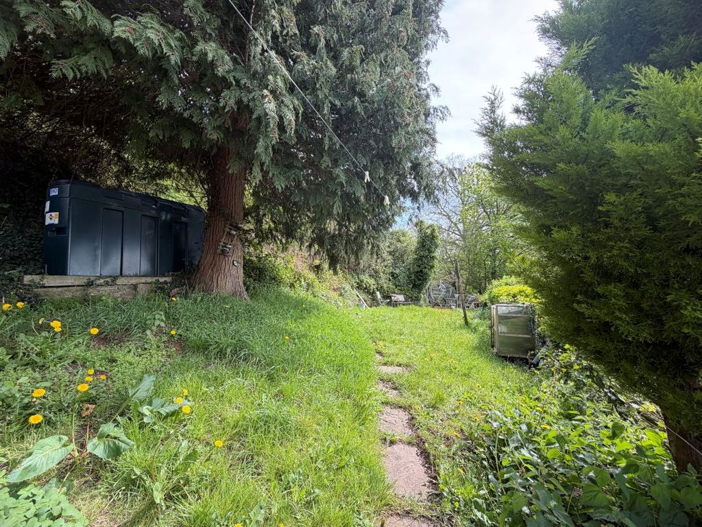 Property photo 3 of 4