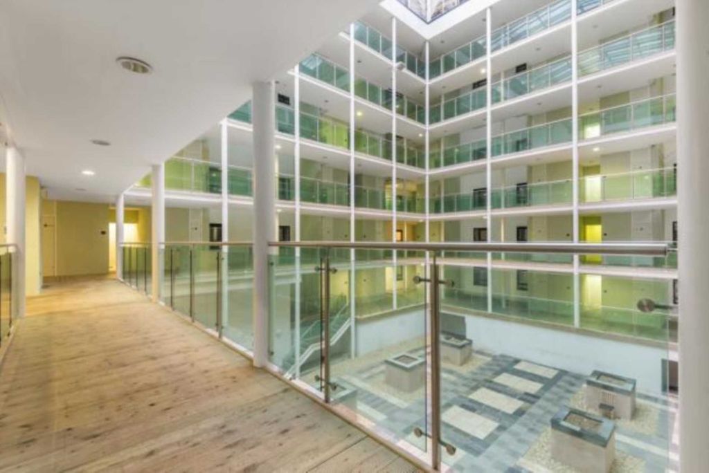 Property photo 2 of 9