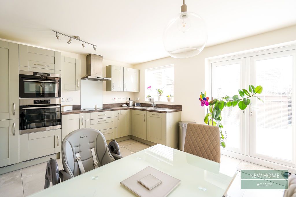 Property photo 2 of 20 Photo 13