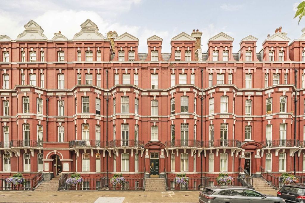 Property photo 1 of 4