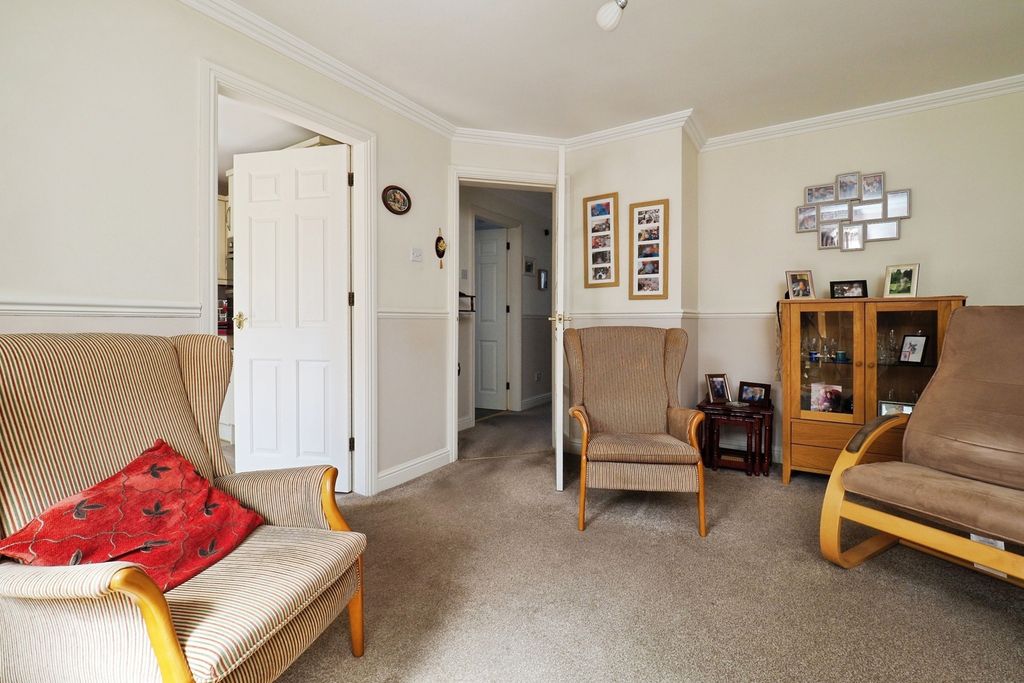 Property photo 3 of 18 Pbox-Img.Jpg