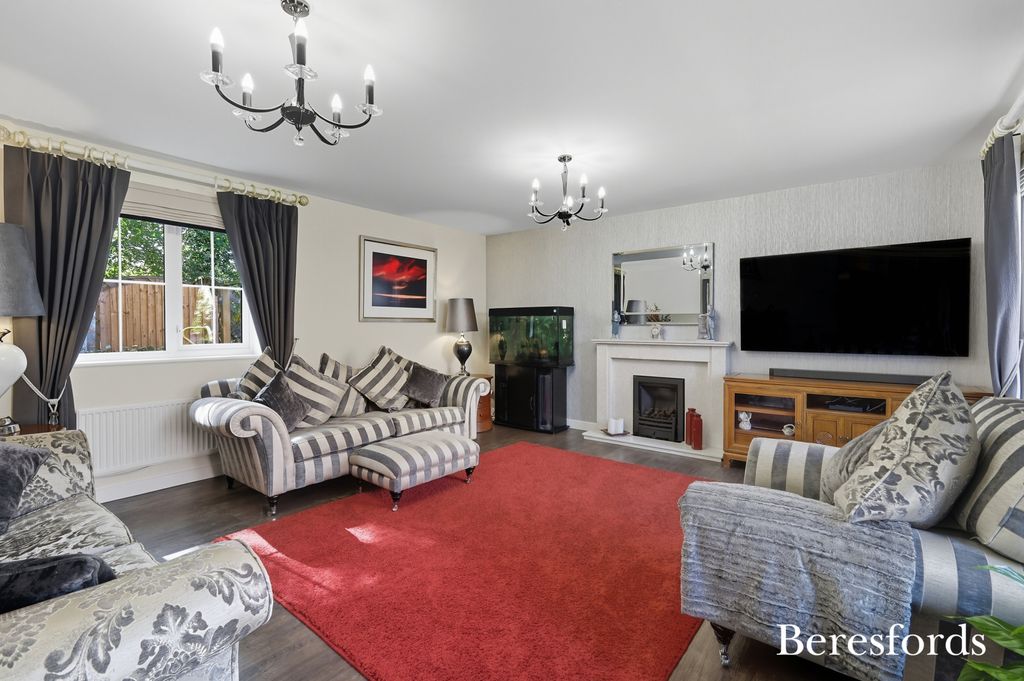 Property photo 3 of 25 Picture No. 11