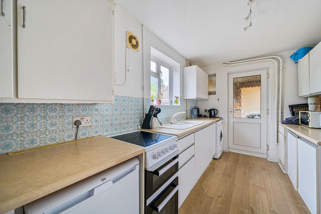 Property photo 3 of 18 29-6A9Ac7A7630A2-...