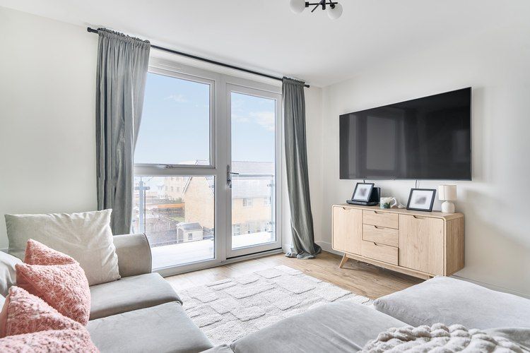 Property photo 2 of 18