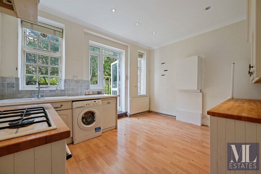 Property photo 2 of 13 Photo 9