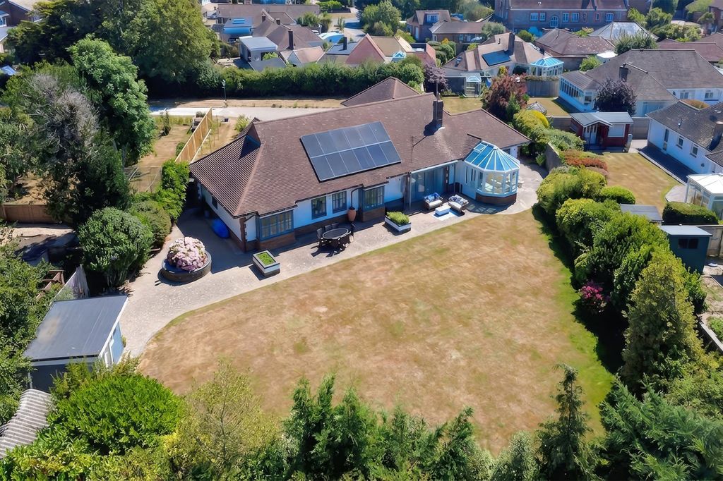 Property photo 3 of 23 Picture No. 79