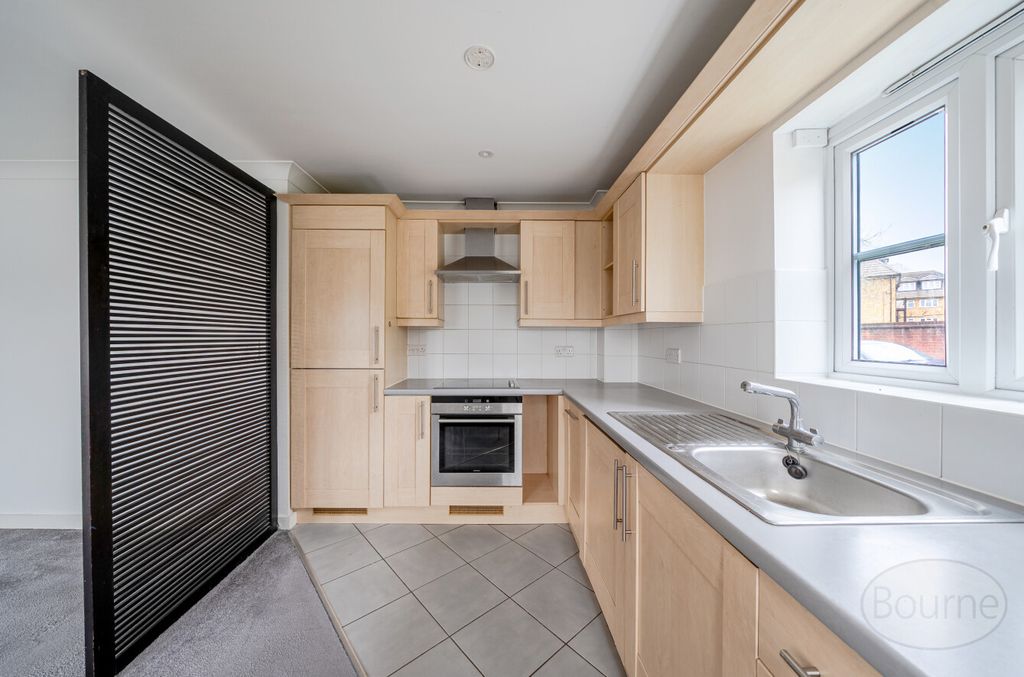 Property photo 3 of 9 A367Eecc-6224-4E5...