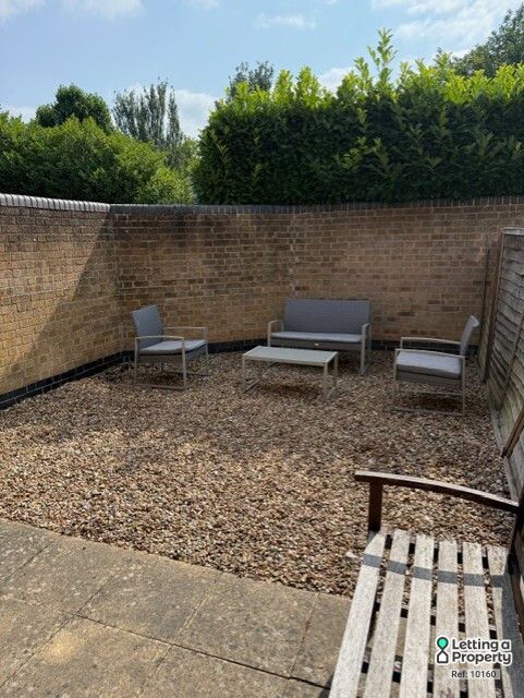 Property photo 2 of 12