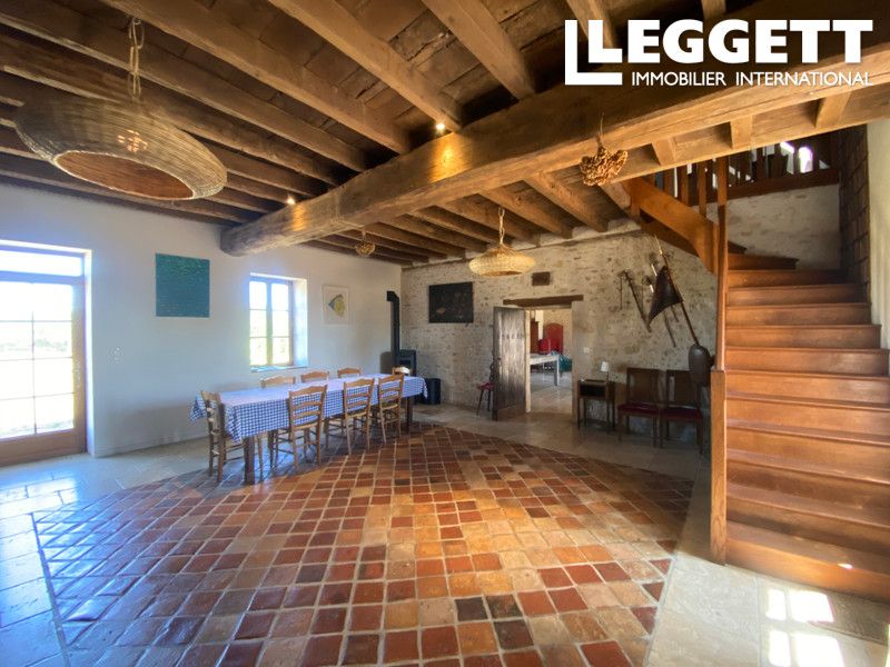 Property photo 3 of 10