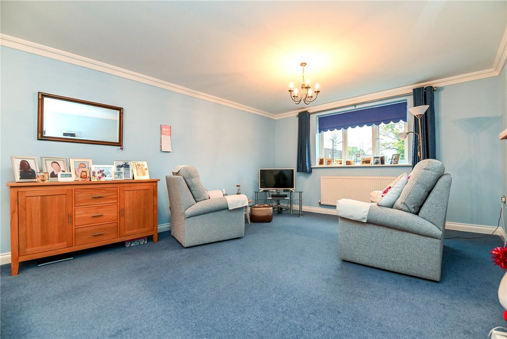 Property photo 3 of 15 Picture No. 05