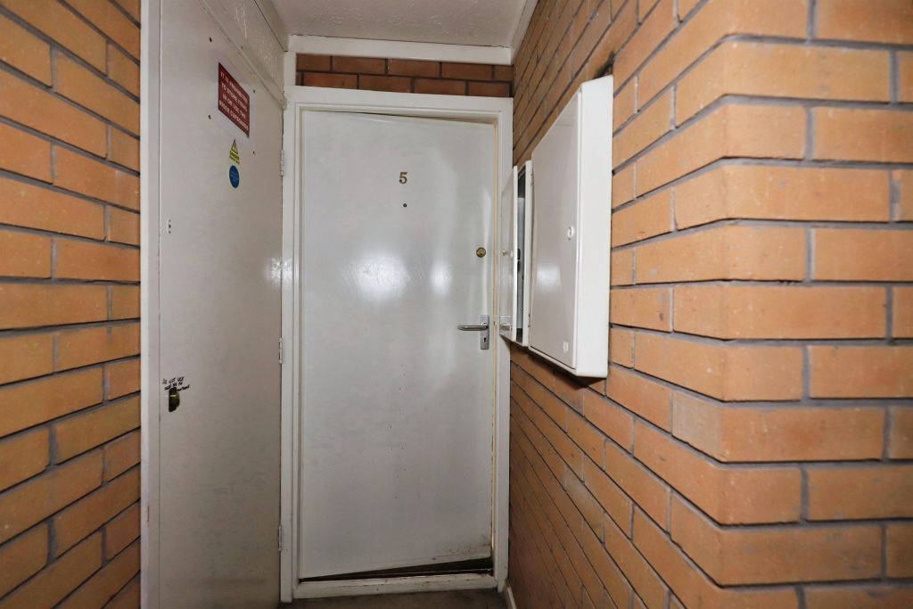 Property photo 3 of 18