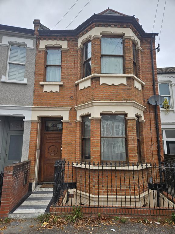 Property photo 1 of 8