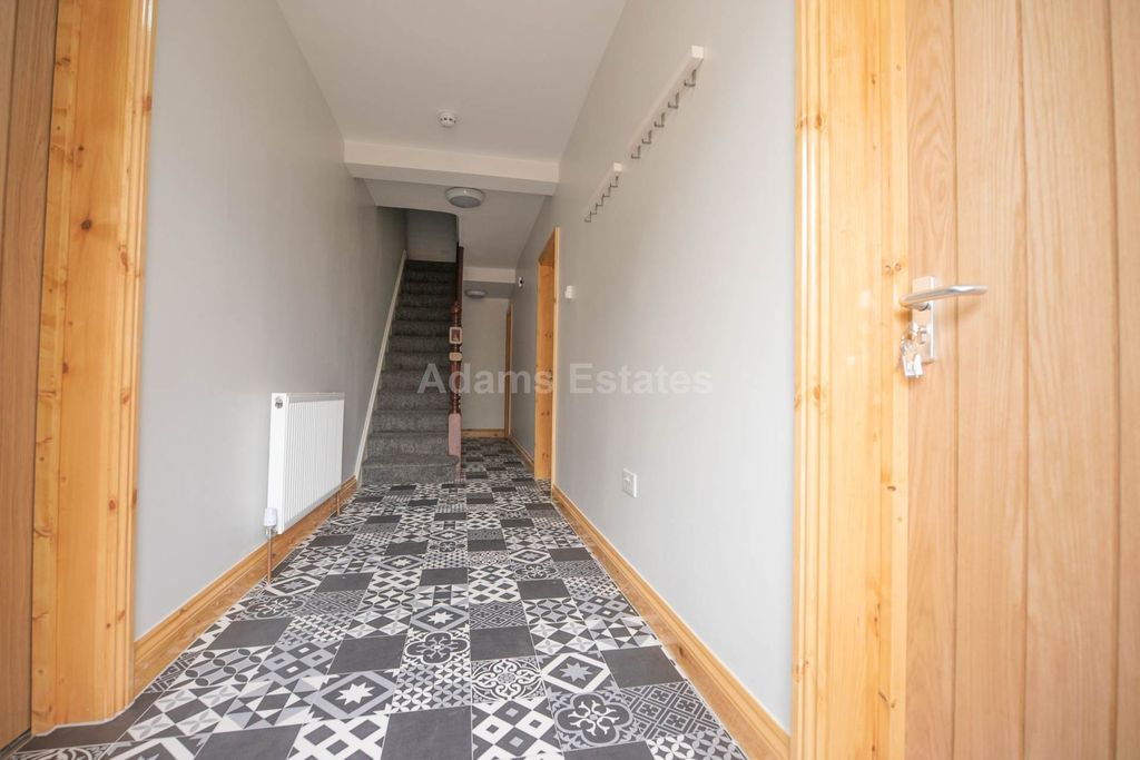 Property photo 3 of 30
