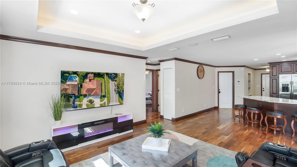 Property photo 3 of 41 <Alttext/>